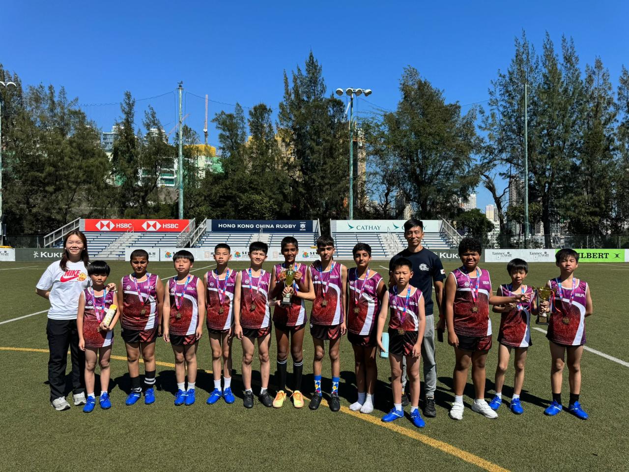 非撞式欖球| 基督教香港信義會紅磡信義學校